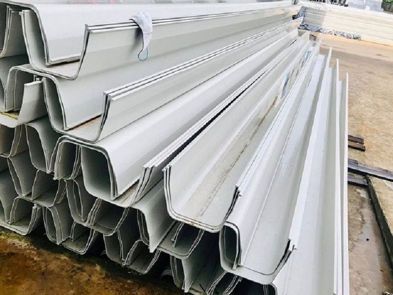 Máng xối nhựa PVC có độ bền cao, giá thành rẻ