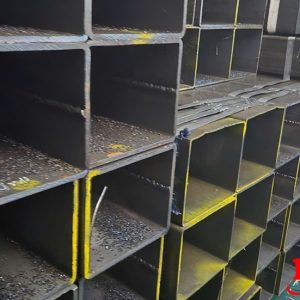 Thép hộp vuông đen cỡ lớn nội địa tại kho hàng Lộc Hiếu Phát