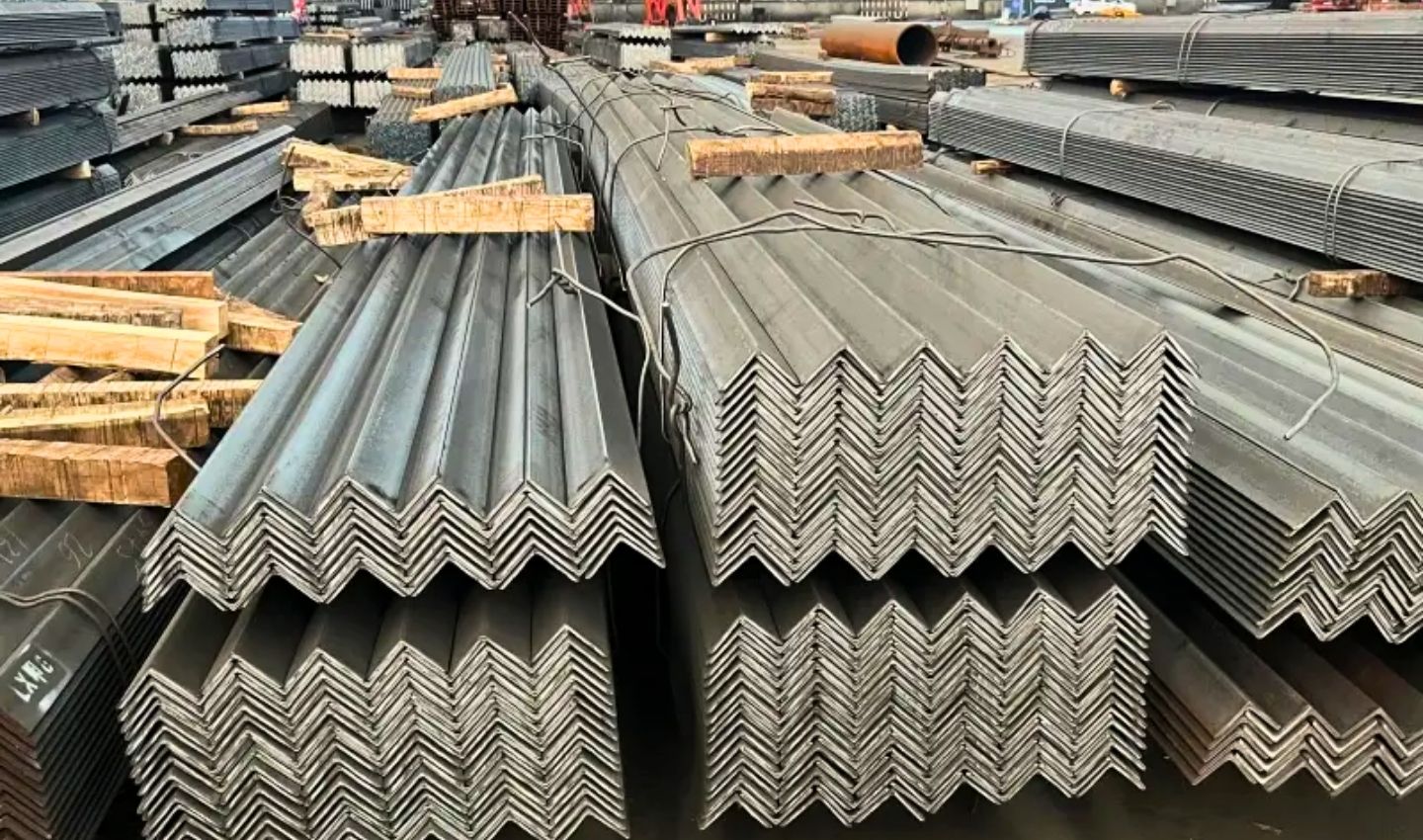 Thép v mạ kẽm Hòa Phát giá tốt tại Lộc Hiếu Phát